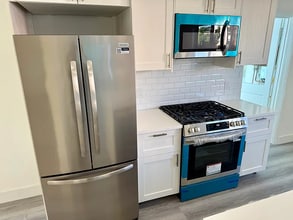 340 NE 125th St in North Miami, FL - Foto de edificio - Building Photo