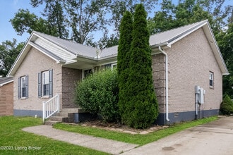 523 River Oaks Dr in Shepherdsville, KY - Building Photo - Building Photo