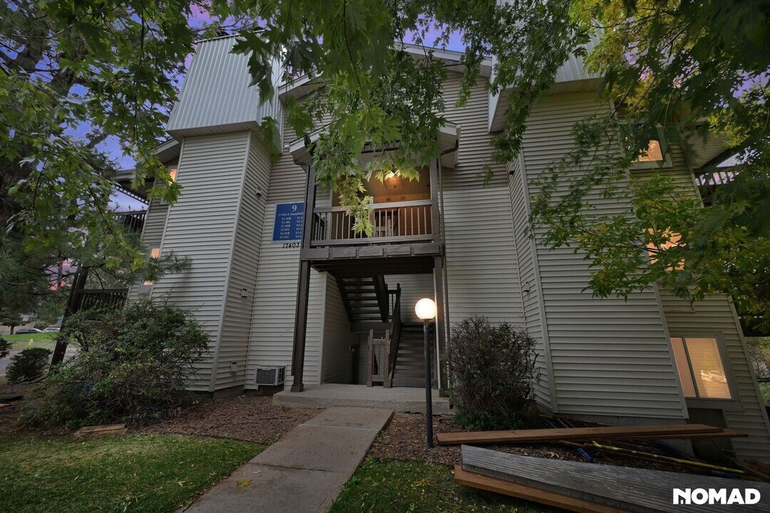 17403 E Mansfield Ave in Aurora, CO - Building Photo
