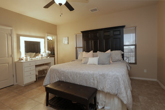 Redd Rd Village Apartment in El Paso, TX - Building Photo - Interior Photo