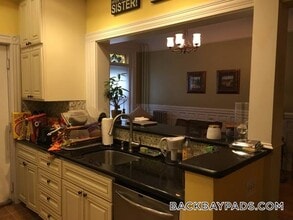 405 Marlborough St, Unit 32 in Boston, MA - Building Photo - Building Photo