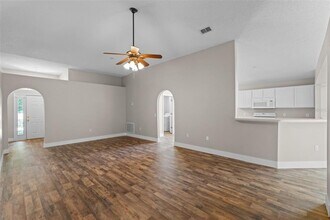 16316 Meredrew Ln in Clermont, FL - Building Photo - Building Photo