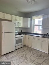 533 E Walnut Ln in Philadelphia, PA - Building Photo - Building Photo