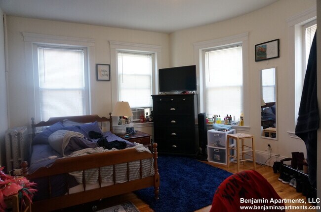 64 Brighton Ave, Unit 4 in Boston, MA - Building Photo - Building Photo