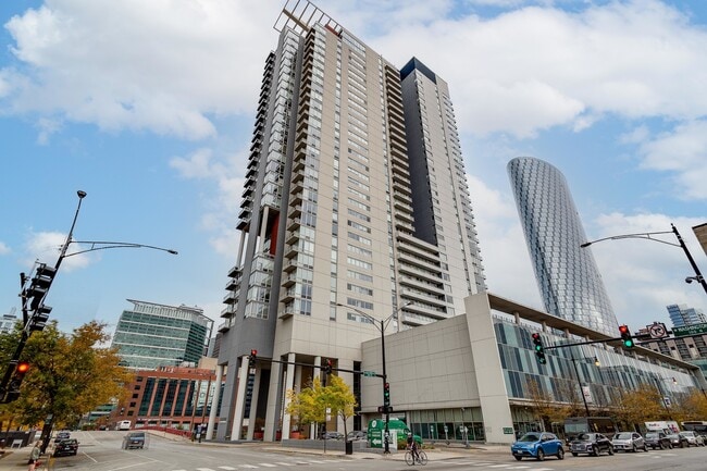 property at 737 W Washington Blvd