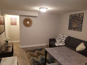 2222 E 19th St, Unit Downstairs in Cheyenne, WY - Building Photo - Building Photo