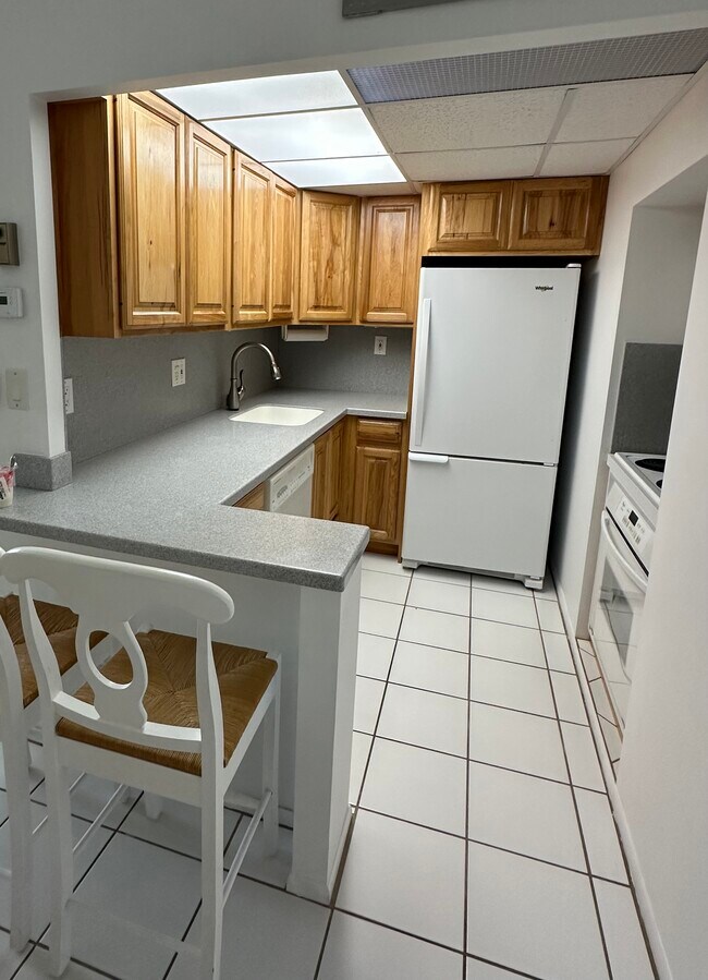 1731 SE 15th St, Unit 312 in Fort Lauderdale, FL - Foto de edificio - Building Photo
