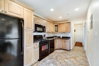 311 Manhattan Ave in Union City, NJ - Building Photo - Building Photo