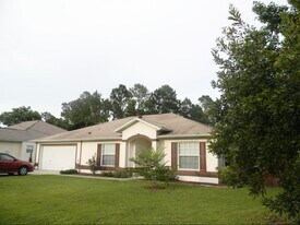 5 Potters Ln in Palm Coast, FL - Building Photo
