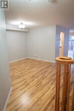 2077 Bergamot Cir in Ottawa, ON - Building Photo - Building Photo