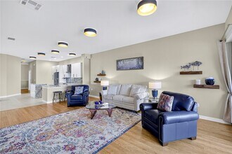 8625 Via Rapallo Dr in Estero, FL - Foto de edificio - Building Photo
