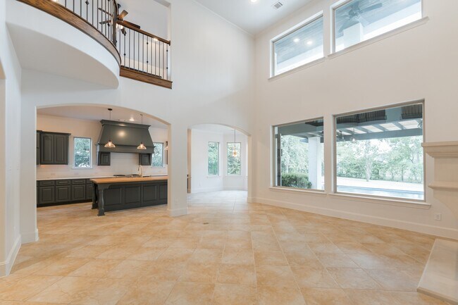 property at 14 N Player Manor Cir