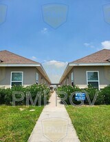 1900 Jackson St in Weslaco, TX - Building Photo