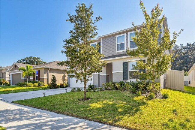 3810 Reflection Dock Dr in Seffner, FL - Building Photo - Building Photo