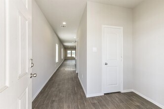 16524 Cascading Pnes Ct in Conroe, TX - Foto de edificio - Building Photo
