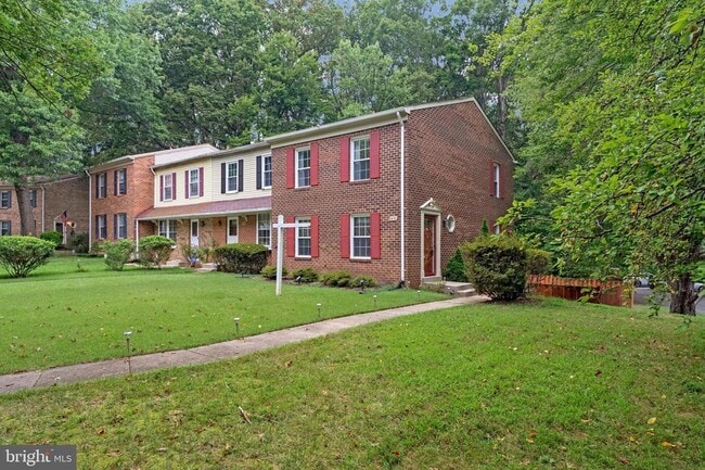 6401 Old Scotts Ct in Springfield, VA - Building Photo - Building Photo