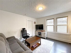 181 East Ave in Norwalk, CT - Building Photo - Building Photo
