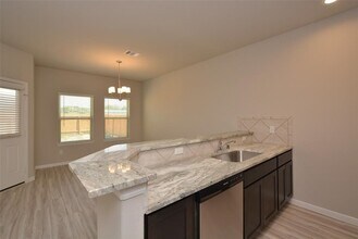 13327 Blair Gln in Houston, TX - Building Photo - Building Photo