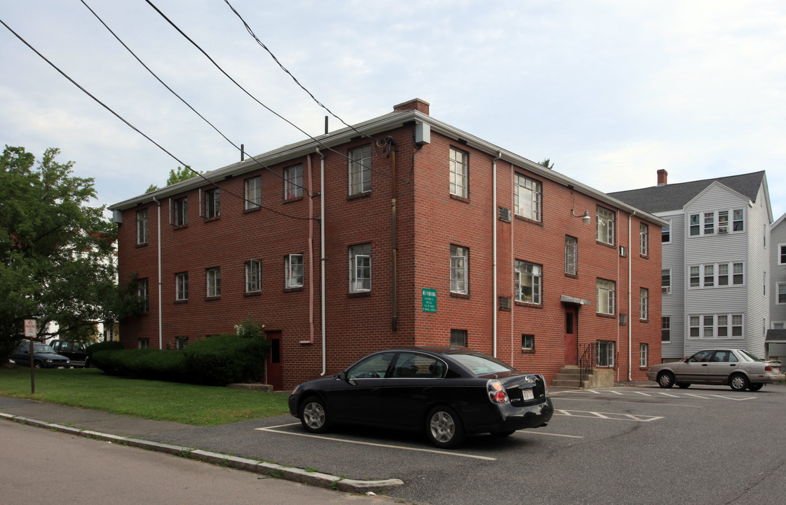 2 Torrey St in Framingham, MA - Building Photo