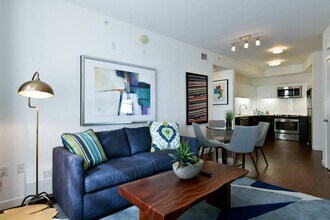 Venn on Market in San Francisco, CA - Foto de edificio - Building Photo