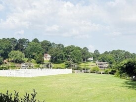 181 Fish Hatchery Rd in Hot Springs National Park, AR - Building Photo