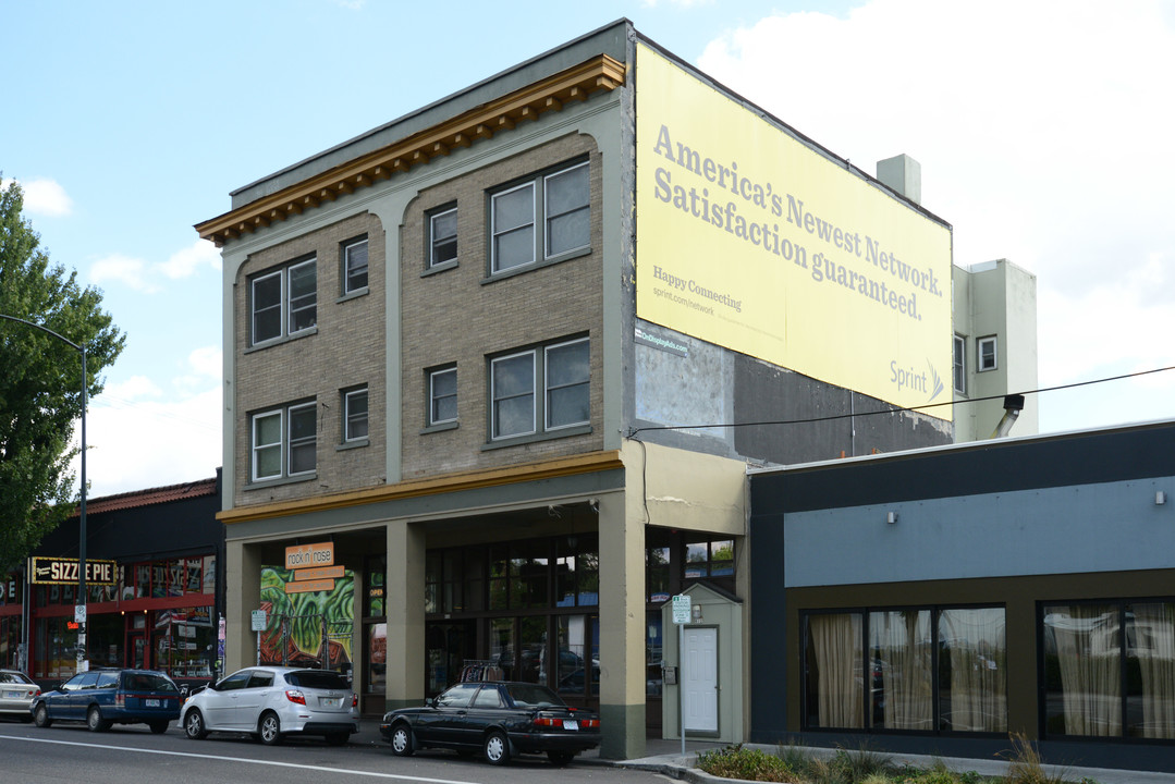 Mattsonian Apartments in Portland, OR - Building Photo