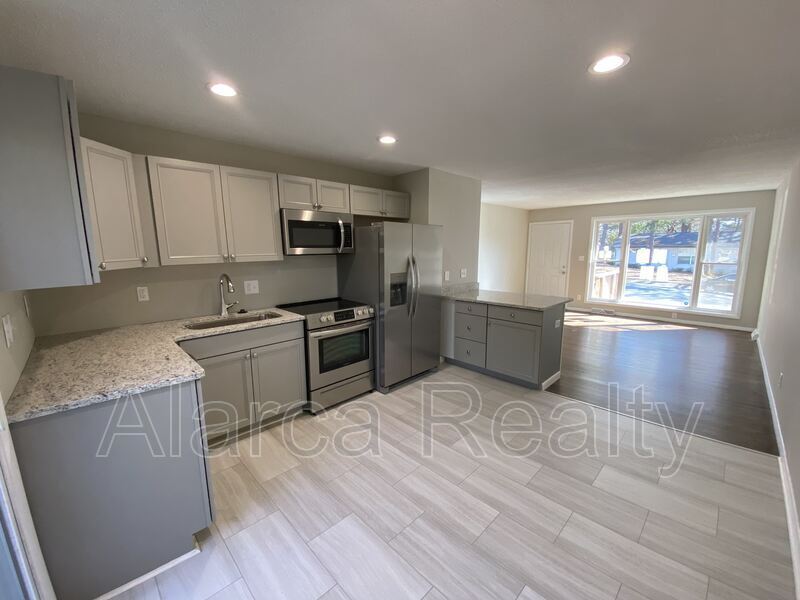 1908 Herrin Ave in Charlotte, NC - Building Photo