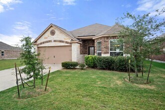 19825 Per Lange Pass in Manor, TX - Foto de edificio - Building Photo