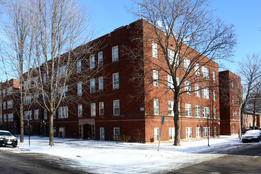 6503 N Richmond St in Chicago, IL - Building Photo