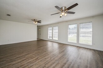 14222 Bateau Dr in Cypress, TX - Building Photo - Building Photo