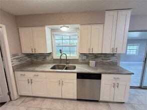 5830 Commonwealth Ave N in St. Petersburg, FL - Building Photo - Building Photo