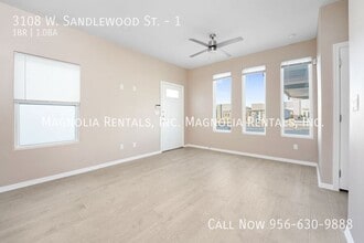 3108 W Sandlewood St, Unit 1 in Edinburg, TX - Foto de edificio - Building Photo