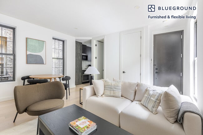 70 Middagh St in Brooklyn, NY - Building Photo - Building Photo