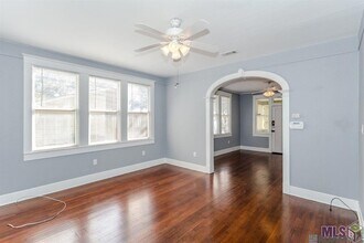 1833 Wisteria St in Baton Rouge, LA - Building Photo - Building Photo