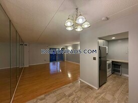 50 Broadlawn Park, Unit 410 in Boston College, MA - Building Photo