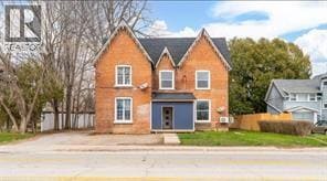 131 Margaret Ave in Wallaceburg, ON - Building Photo