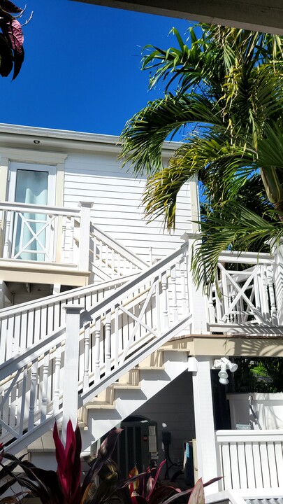 2908 Harris Ave, Unit Furnished Apartment in Key West, FL - Building Photo