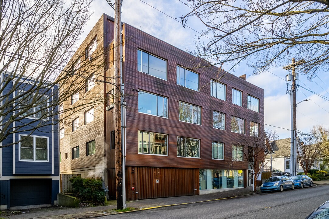 Thurman Street Lofts in Portland, OR - Building Photo