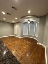 4111 S Indiana Ave, Unit #2 in Chicago, IL - Building Photo - Building Photo