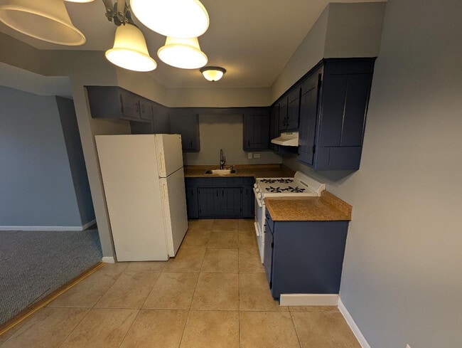 5858 W 87th St in Burbank, IL - Building Photo - Building Photo