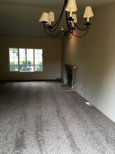 3032 SE Grandhaven St in Port Orchard, WA - Building Photo - Building Photo