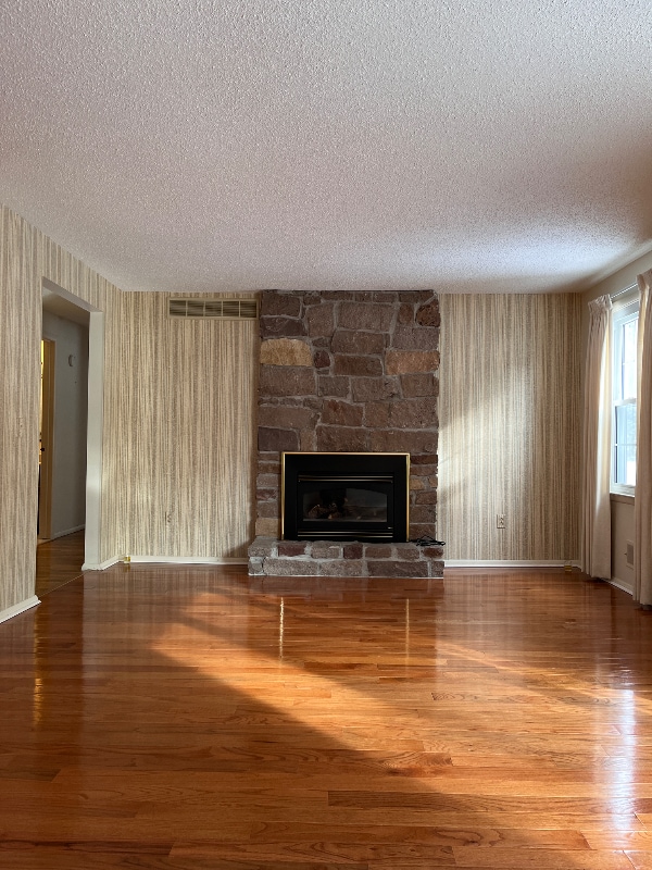 property at 33 Rockhurst Dr