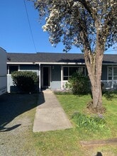 516 16 St SE in Puyallup, WA - Building Photo - Building Photo