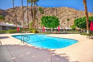property at 77765 Cottonwood Cove