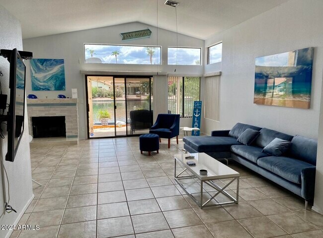 11025 W Poinsettia Dr in Avondale, AZ - Building Photo - Building Photo