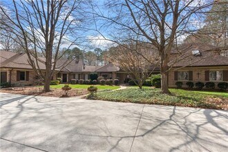 15905 Westbrook Rd in Alpharetta, GA - Building Photo - Building Photo