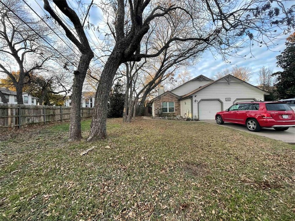 13218 Cowdray Park in Austin, TX - Building Photo