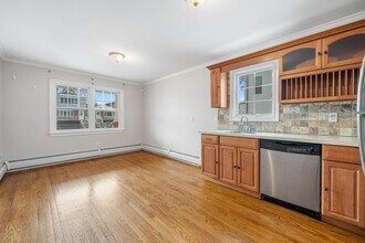 72 Broadway in Bayonne, NJ - Building Photo - Building Photo