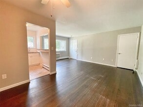 92 Osborne Hill Rd in Wappingers Falls, NY - Building Photo - Building Photo