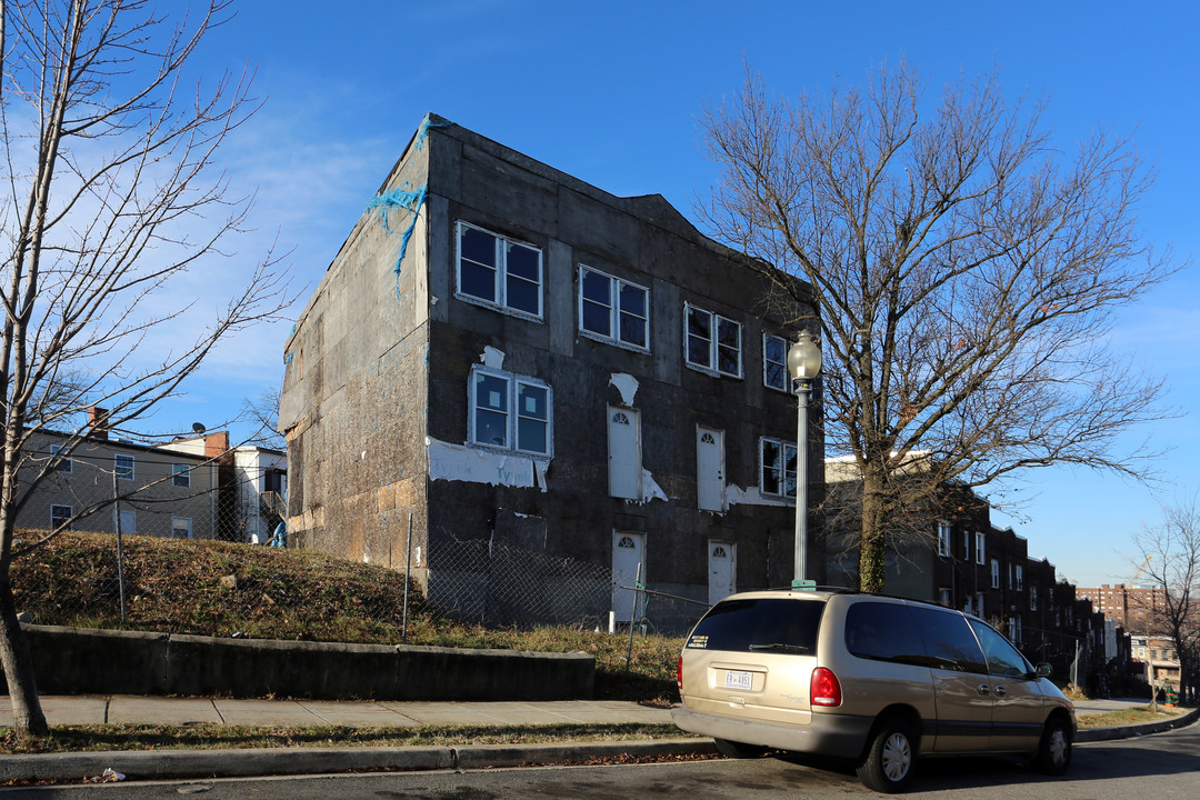 1251 Holbrook Ter NE in Washington, DC - Building Photo